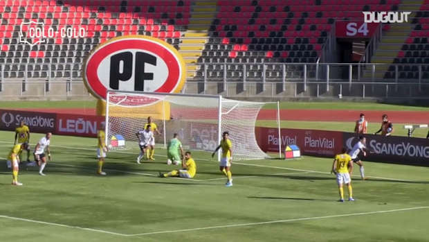 Pablo Solari’s incredible solo goal for Colo-Colo to stay up
