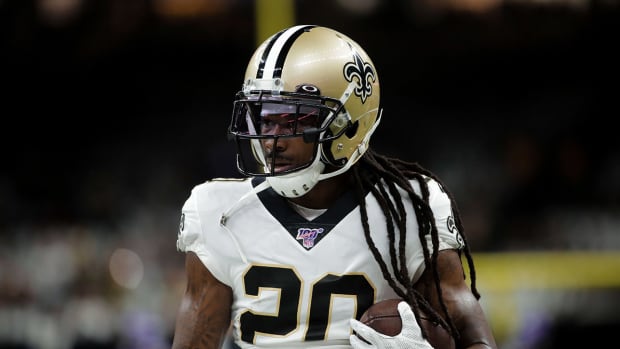 Janoris Jenkins before kickoff of the 2020 NFC Wild Card playoff game against the Vikings