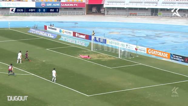 Murilo hits screamer against Seongnam