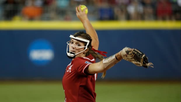 Alabama pitcher Montana Fouts