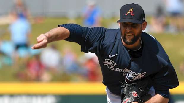 Braves thumb
