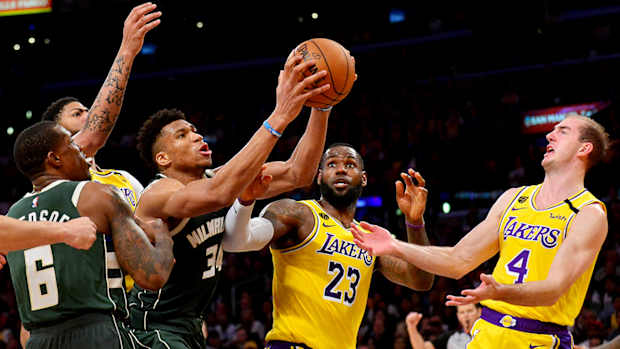 Bucks Lakers