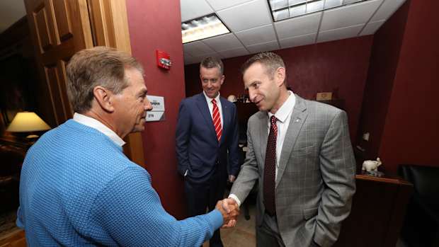 Nick Saban and Nate Oats meet at Alabama