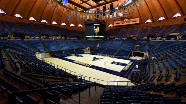 Coliseum_Court_71