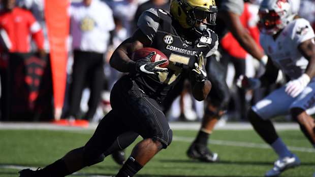 Ke'Shawn Vaughn, Vanderbilt Commodores, Tampa Bay Buccaneers