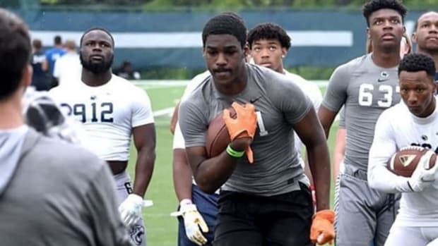 2022 RB Tevin White