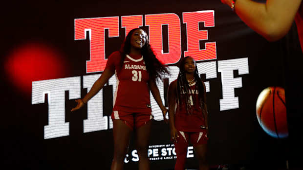 Alabama women's basketball players Jada Rice and Taylor Sutton at 2021 Tide Tipoff