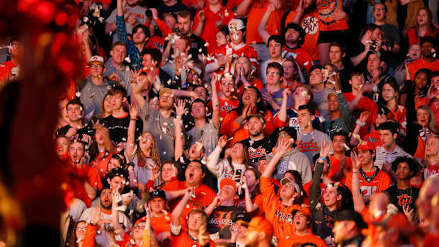 Basketball Fans 2