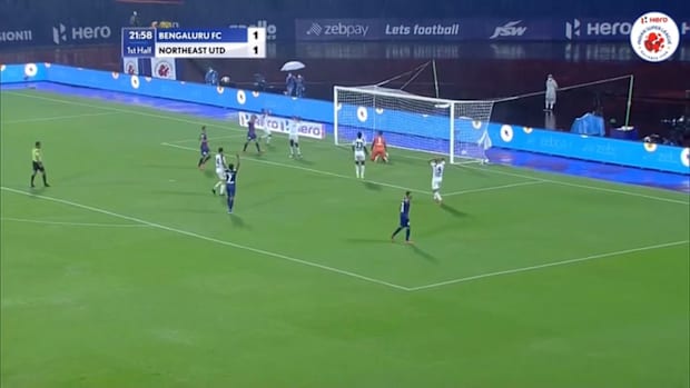 Mashoor Shereef's wild own goal in Indian Super League