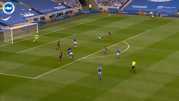 Welbeck's incredible turn and finish vs Leeds