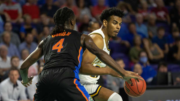 Nov 22, 2021; Fort Myers, Florida, USA; California Golden Bears forward Andre Kelly (22) dribbles the ball during the first half against the Florida Gators at Suncoast Credit Union Arena. Mandatory Credit: Matt Pendleton-USA TODAY Sports