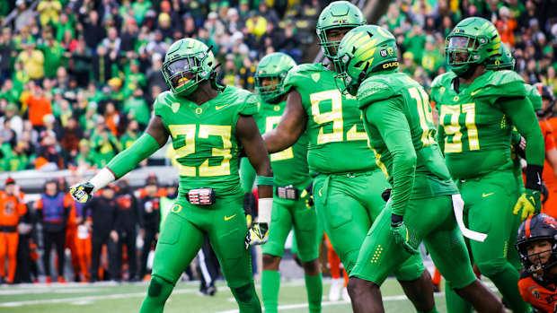 Defense Celebrating Oregon State