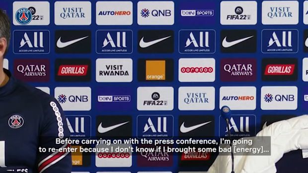 Pochettino restarts press conference to 'change the energy'