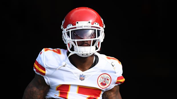 Oct 24, 2021; Nashville, Tennessee, USA; Kansas City Chiefs wide receiver Mecole Hardman (17) before the game against the Tennessee Titans at Nissan Stadium. Mandatory Credit: Christopher Hanewinckel-USA TODAY Sports