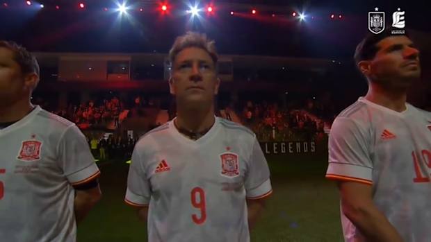 Spain legends defeat Portugal in indoor match