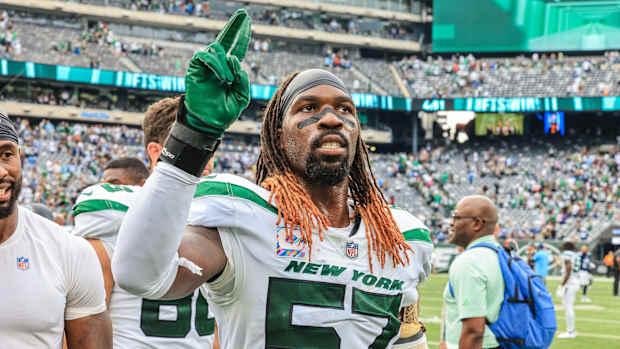 Jets LB C.J. Mosley celebrates win