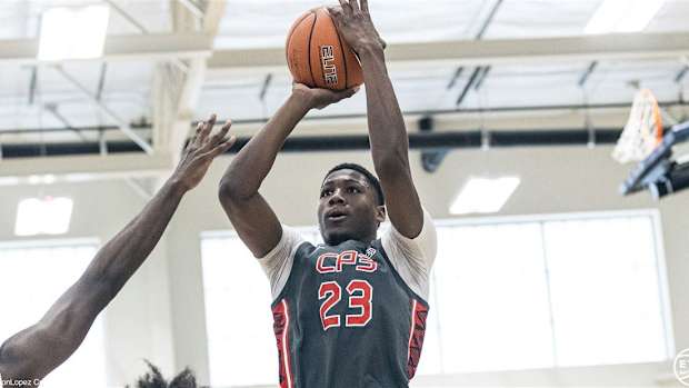 G.G. Jackson about to shoot a basketball