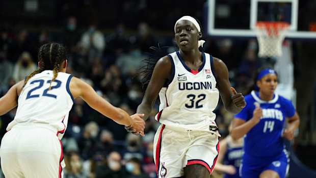 uconn women