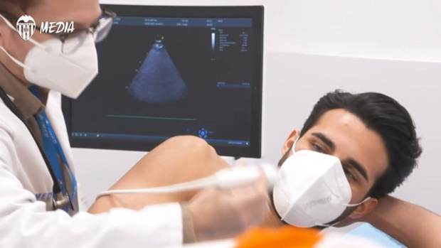 Behind the scenes: Eray Cömert’s first day at Valencia
