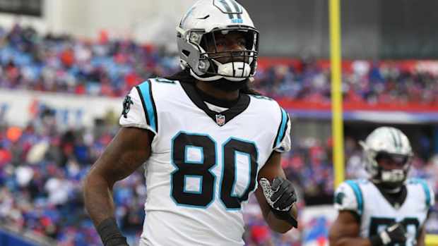 Dec 19, 2021; Orchard Park, New York, USA; Carolina Panthers tight end Ian Thomas (80) jogs on the field prior to the game against the Buffalo Bills at Highmark Stadium. Mandatory Credit: Rich Barnes-USA TODAY Sports