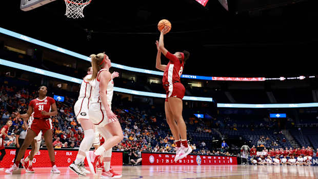 030322_WBB_DavisBr_Georgia_RC1797