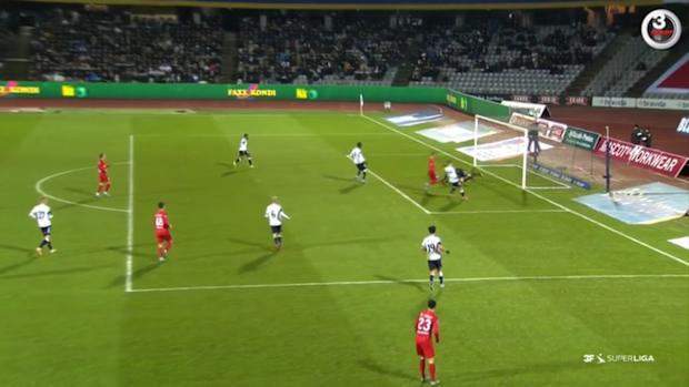 Incredible own-goal from the Aarhus GK