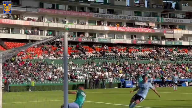 Gignac's smart finish vs León