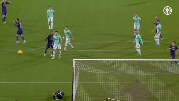 Samir Handanović's stunning save against ACF Fiorentina