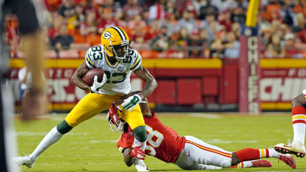 Aug 30, 2018; Kansas City, MO, USA; Green Bay Packers wide receiver Marquez Valdes-Scantling (83) runs against Kansas City Chiefs defensive back Arrion Springs (38) in the first half at Arrowhead Stadium. Mandatory Credit: Jay Biggerstaff-USA TODAY Sports