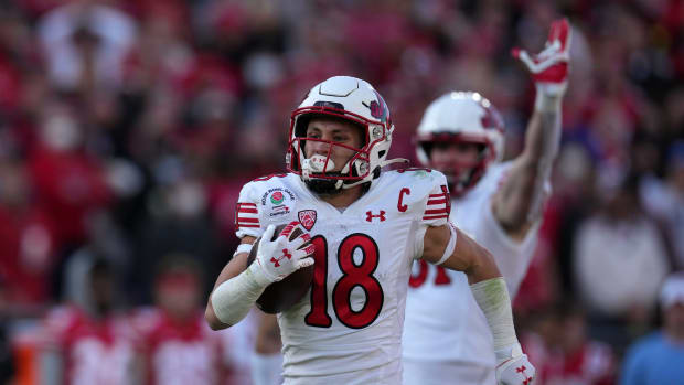 Utah Utes wide receiver Britain Covey (18) carries the ball on a 97-yard kickoff return in the second quarter against the Ohio State Buckeyes during the 2022 Rose Bowl at Rose Bowl. Ohio State defeated Utah 48-45.