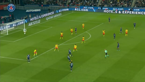 Lionel Messi's incredible goal seals Ligue 1 title