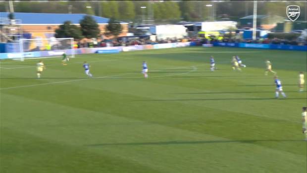 Mead and Nobbs reach 50 WSL goals vs Everton