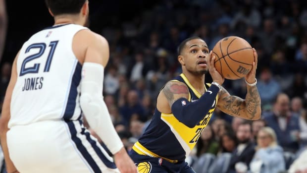 Pacers guard Keifer Sykes puts a shot up against the Memphis Grizzlies.