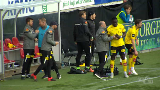 Breathtaking 40m chip to beat the keeper in Norway