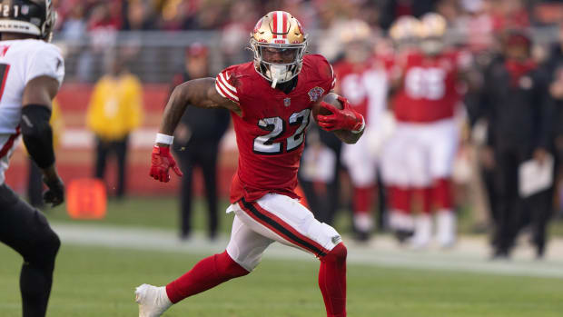 Dec 19, 2021; Santa Clara, California, USA; San Francisco 49ers running back Jeff Wilson (22) runs during the third quarter against the Atlanta Falcons at Levi's Stadium.