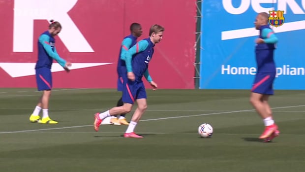 Frenkie de Jong: 'There's more pressure when El Clásico is coming'