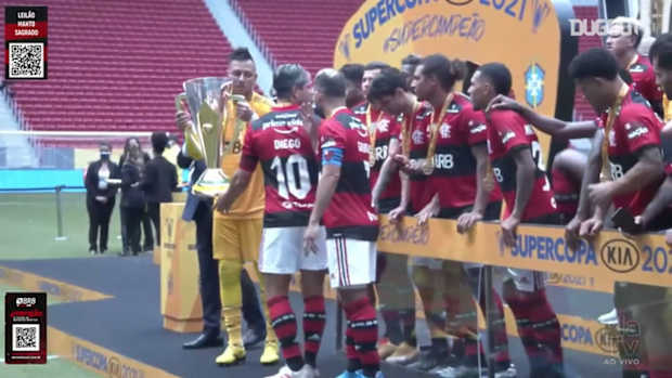 Flamengo celebrate with Brazil Super Cup trophy