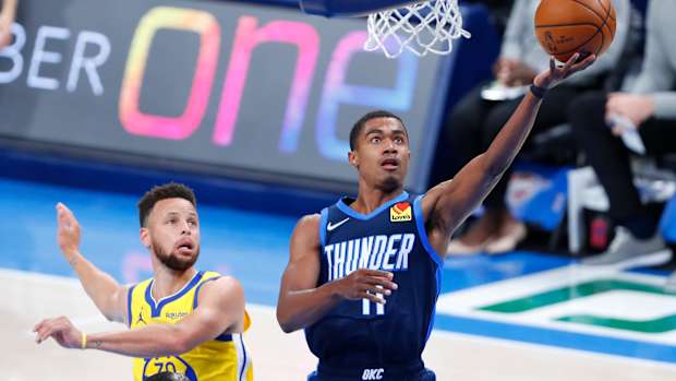 Theo Maledon, Steph Curry, Golden State Warriors