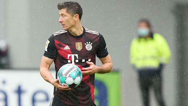 Robert-Lewandowski-Goal-Record
