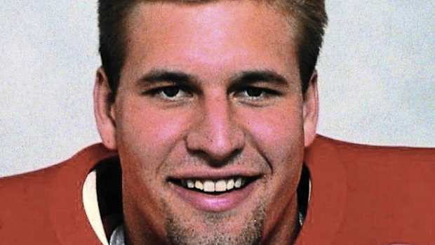Trev Alberts, Nebraska football outside linebacker