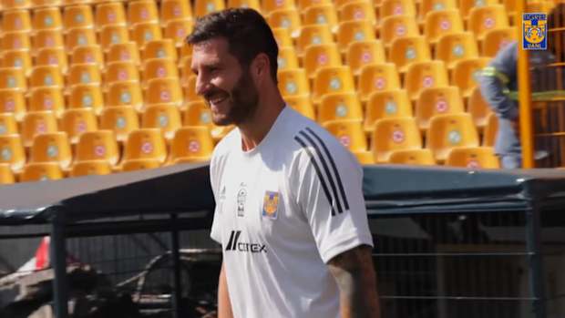Miguel Herrera’s first Tigres training