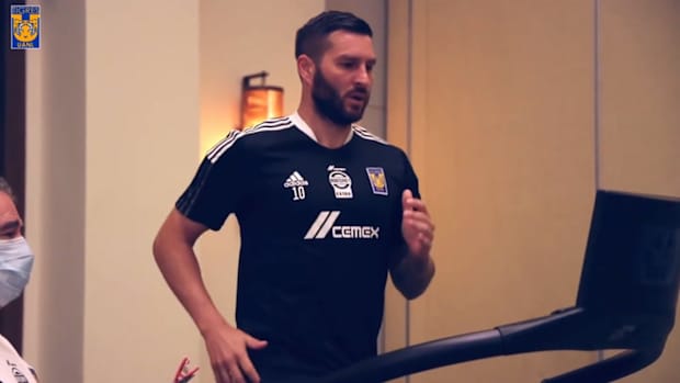 Thauvin reunites with Gignac in his first Tigres training