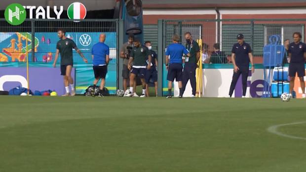 Italy train ahead of Wales clash