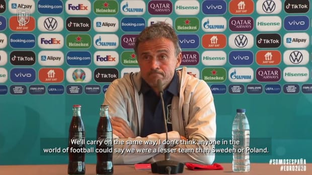 Luis Enrique: 'My contract runs until the World Cup and I want to fulfil it'