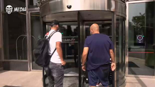 Omar Alderete’s first day at Valencia