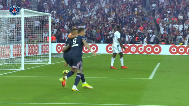 Mauro Icardi stunning header vs Strasbourg