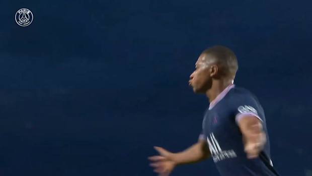  Mbappé's header against Brest