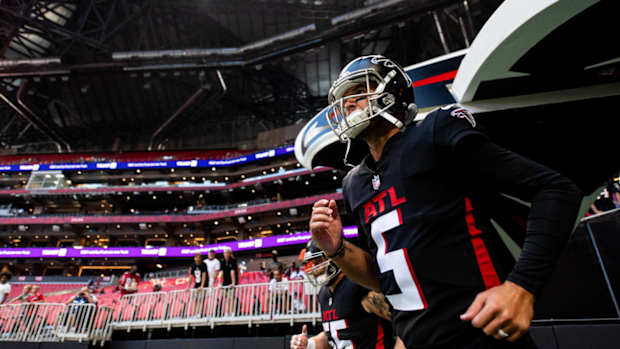 AJ McCarron, Atlanta Falcons