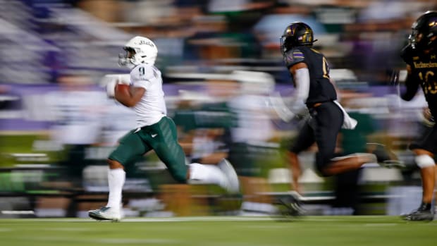 Michigan State Spartans running back Kenneth Walker III (9) runs with the ball against the Northwestern Wildcats during the fourth quarter at Ryan Field. Jon Durr-USA TODAY Sports