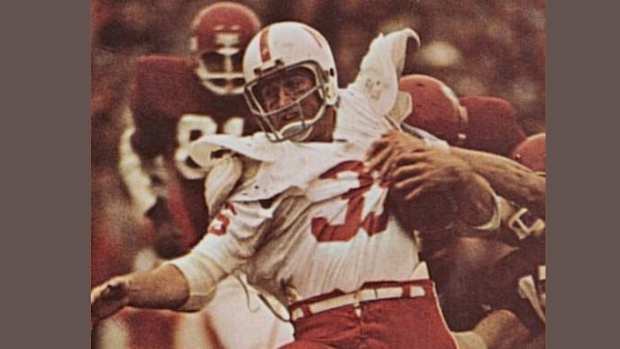 Jeff-Kinney-1971-football-vs-Oklahoma-horiz-crop-2